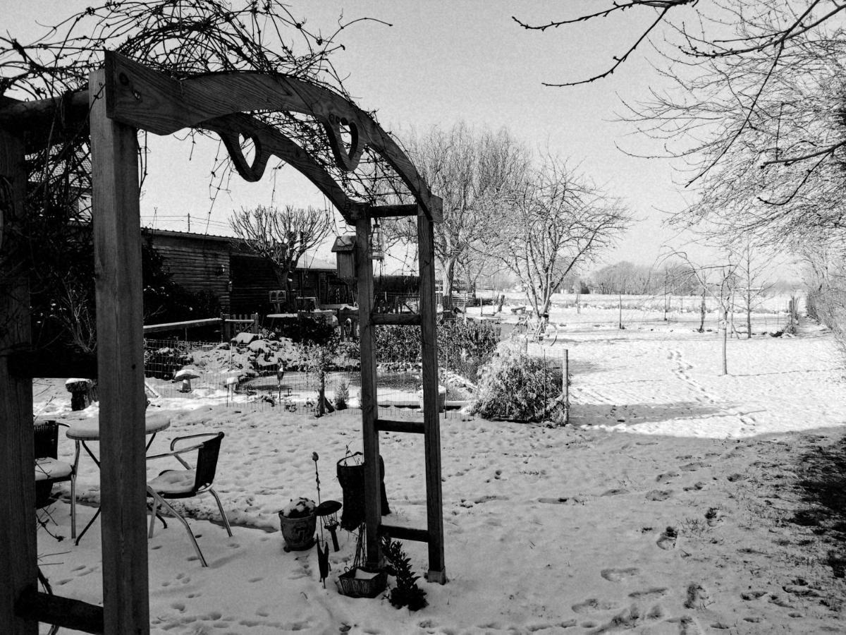 Entre Monts Et Collines B&B Et Spa En Option Esterno foto
